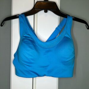 Victoria’s Secret PINK Sport Ultimate lightly lined bra Large Blue